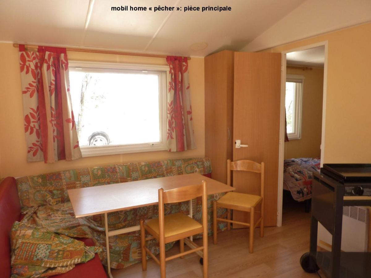 Domaine De Couchenoire Hotel Joux-la-Ville ภายนอก รูปภาพ